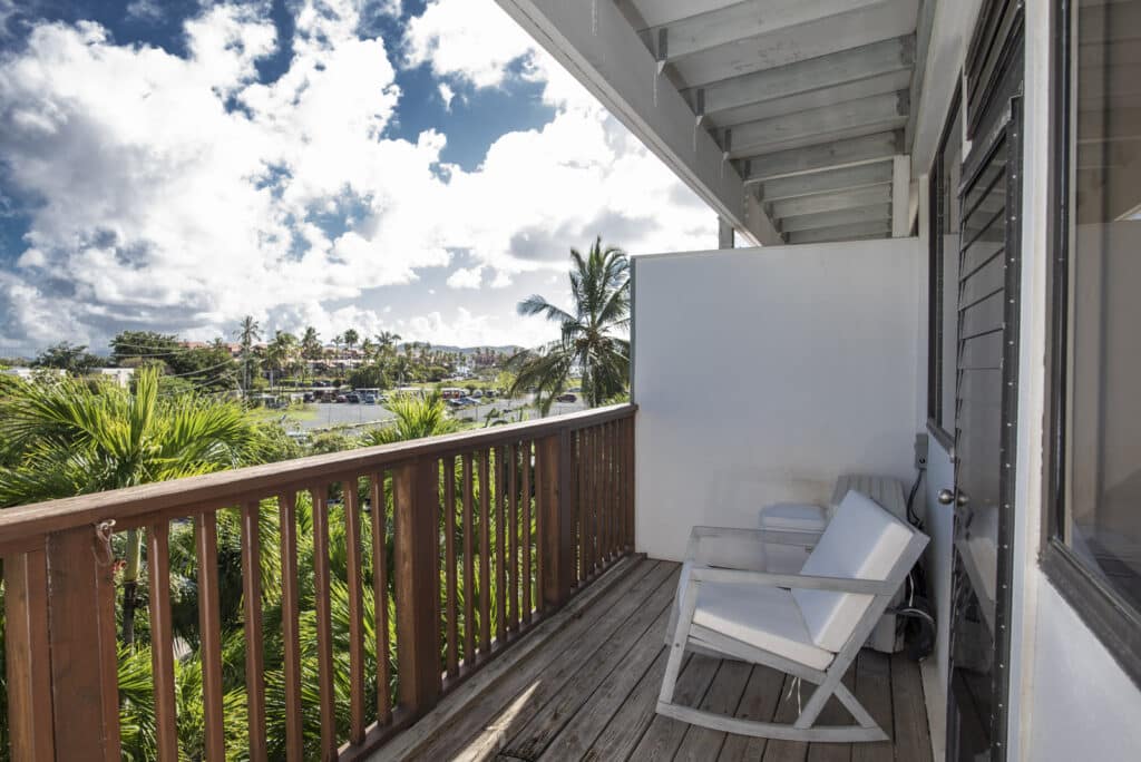 Short stay vacation rentals at Blue Horizon offer a home away from home.